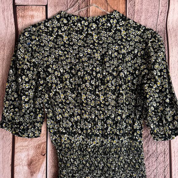 AQUA Floral Smocked Puff Sleeve Daisy Mini Dress Medium Casual Versatile NWT - Picture 5 of 9